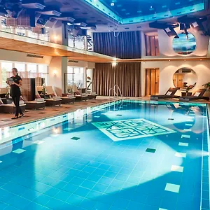 Otel Vier Jahreszeiten Kempinski