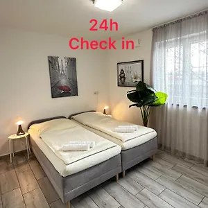 Modern Living Kueche Netflix Inklusive Lage Casa de hóspedes Nuremberga