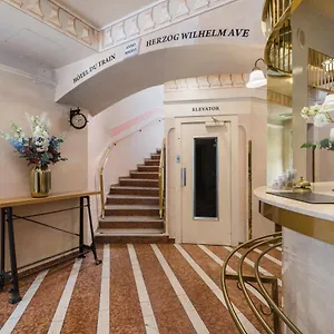 Otel Du Train